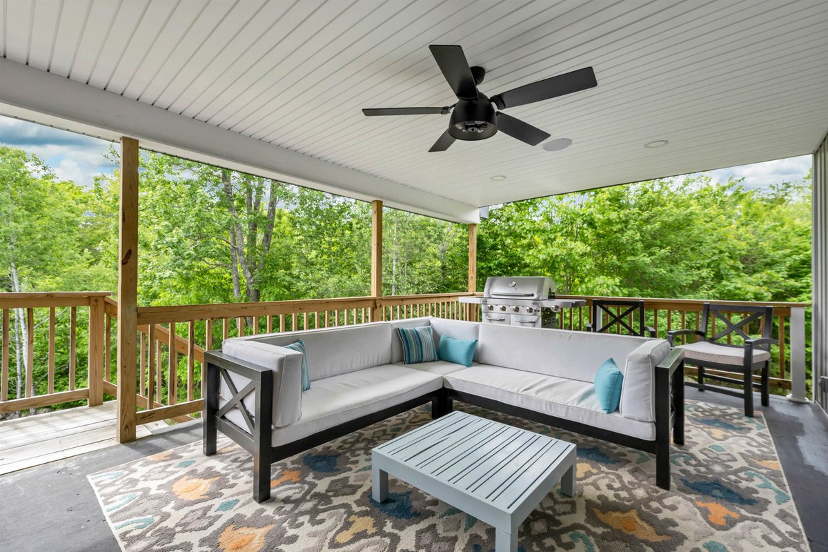 Verani Realty tweet media