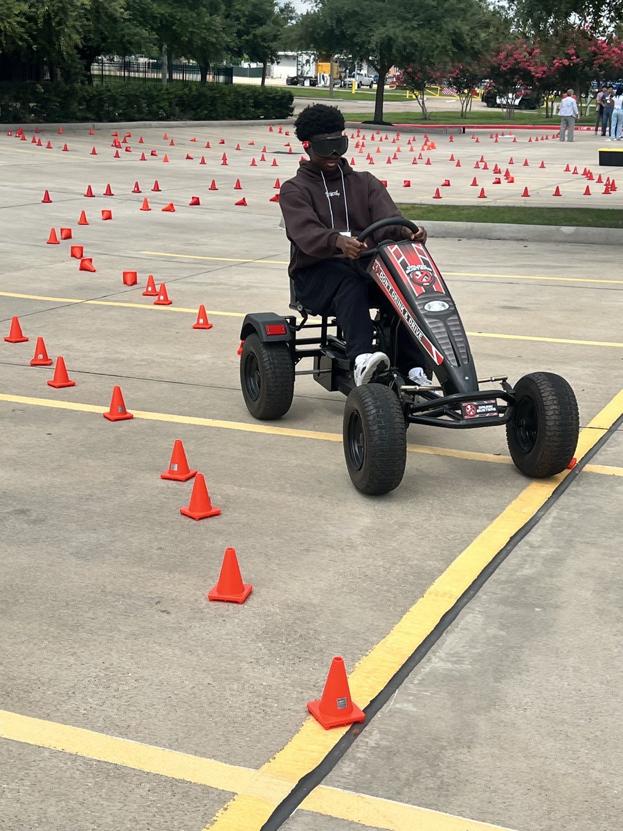 Last week, Officer Adams visited students at San Jacinto Community College to teach a class about the effects of drinking and driving and DWI enforcement to their National Summer Transportation Institute (NSTI) Summer Camp Program.