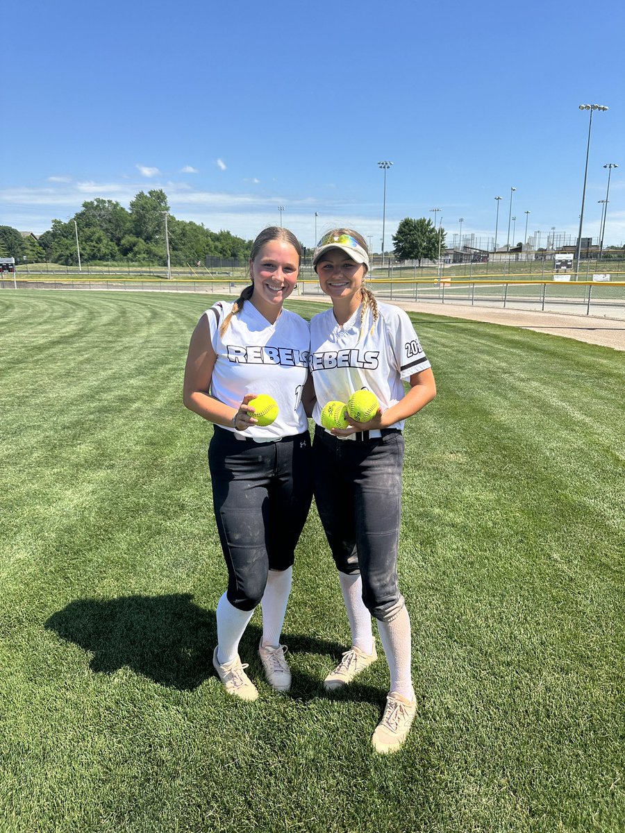 Boom squad from Top Gun Invitational. 
<a href="/Ellaloun8/">Ella Loun</a> 2026 💣💣💣💣 
<a href="/vivian_mares8/">Vivian</a> 2025 💣
Izzy Hoppes 2025 💣

Back at it this weekend at KC Metro Championships.