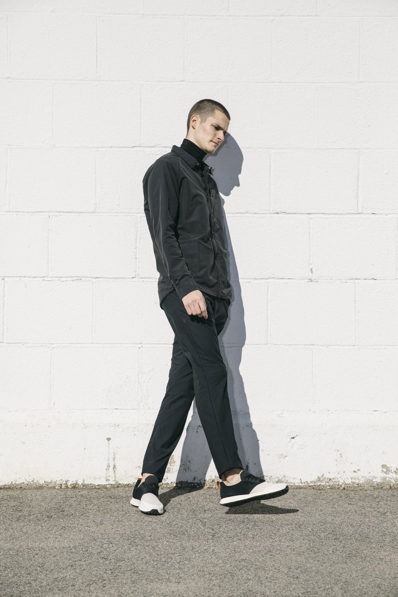 The Henry is a breathable, lightweight runner that effortlessly transitions from your workout to your night out without skipping a beat.

Get a pair of your own today!

yorkathleticsmfg.com/collections/me…

#sneaker #workout