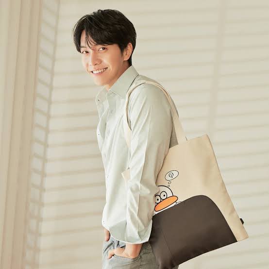 lsg__87's tweet photo. BILHIN NIYO NA KASI (yung bag di yung may suot hehe)

₱400 nalang 🙄 https://t.co/yBtwdbAQdQ