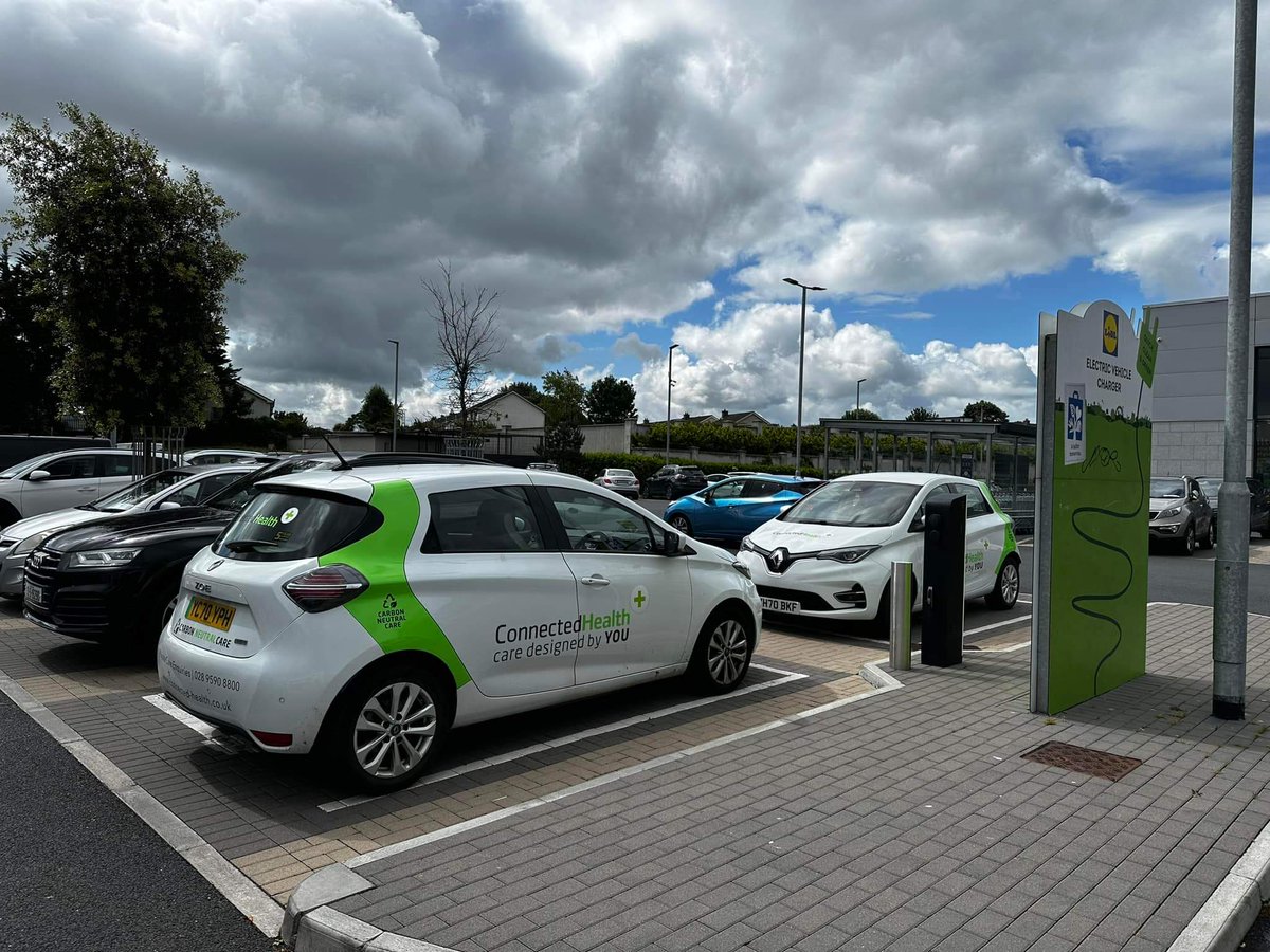 skymashitvtech's tweet photo. @CHealthNI not charging and blocking chargers over the weekend, you sure care NOT about people.
Moron move of your employees. https://t.co/8UliCCfdV3