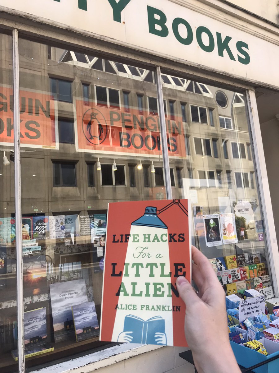 riverrunbooks's tweet image. Spreading the #LittleAlien spirit through Brighton today, starting at one of my favourite bookshops @CityBooksinHove it was great to say hello to Suzanne 👋enjoy Life Hacks for a Little Alien 🧡 #IBW24 @QuercusBkshelf @QuercusBooks