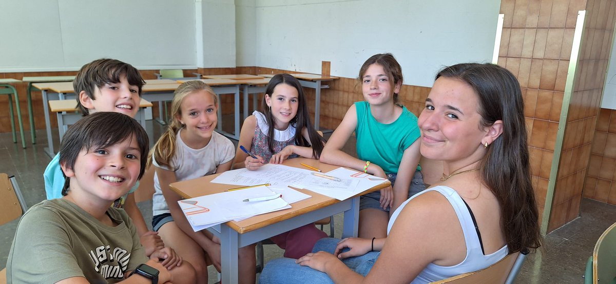 El departamento de orientación realiza en estos días, cursos de formación para los nuevos mediadores. Una figura formada por profesores y alumnos para mediar en conflictos. #departamentodeorientacion #resolviendocinflictos