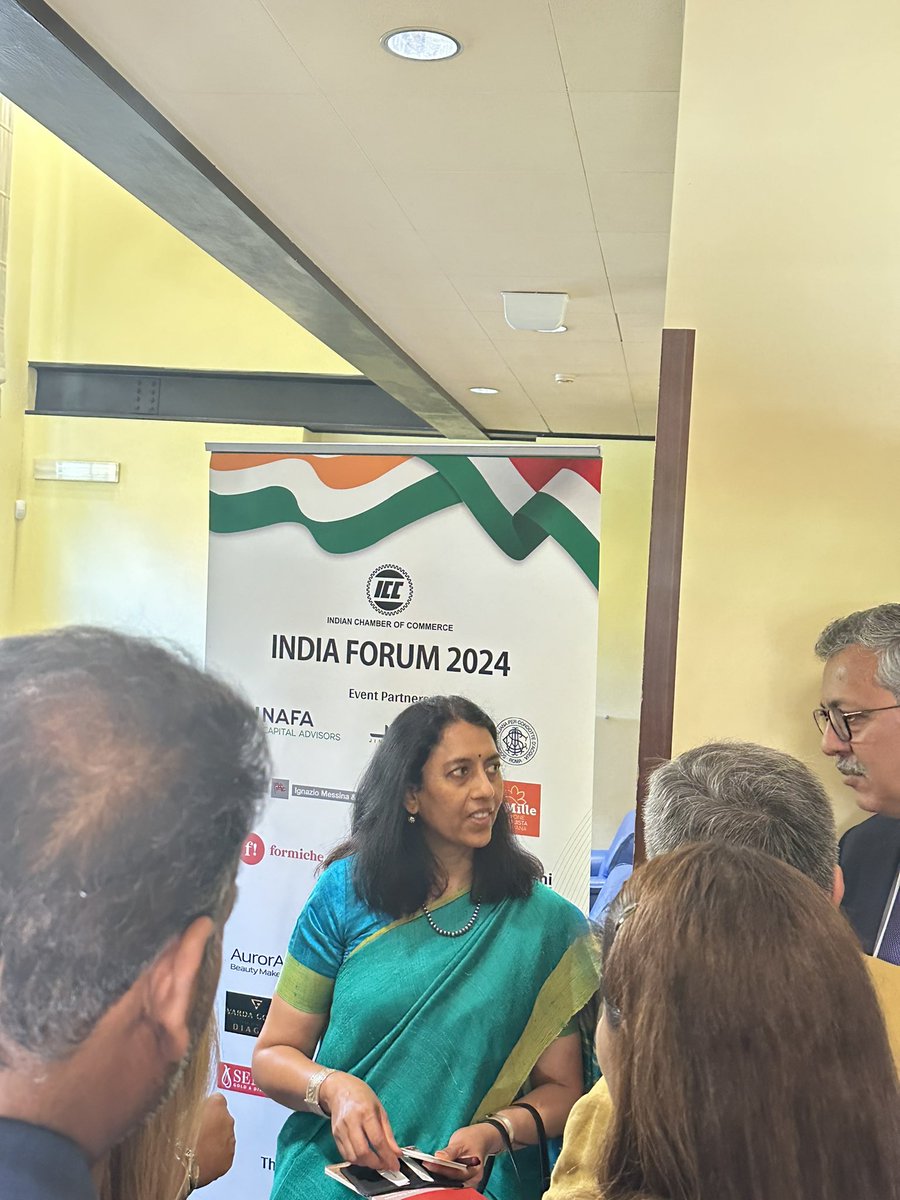 VasShenoy's tweet photo. Some moments from the #IndiaForum 2024 today at @unioncamere. 
@GiulioTerzi @ICC_Chamber @IndiainItaly @VaniRao1 @ameyaprabhu 
@antoniobartoli @ItalyinIndia @IndiaItaly 

With great thanks to Amb. @Videluca59 for his guidance, service and support of Italy-India relations. https://t.co/B20lGXn8TB