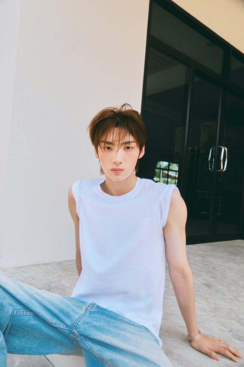 TWS_PLEDIS's tweet photo. TWS : 2nd Mini Album 'SUMMER BEAT!'
Official Photo NOW Ver.

#YOUNGJAE #영재

☀️ 2024.06.24 6PM (KST)
☀️ 2024.06.24 5AM (ET)

#TWS #투어스 #247WithUs
#SUMMER_BEAT https://t.co/JaDvykLa1h