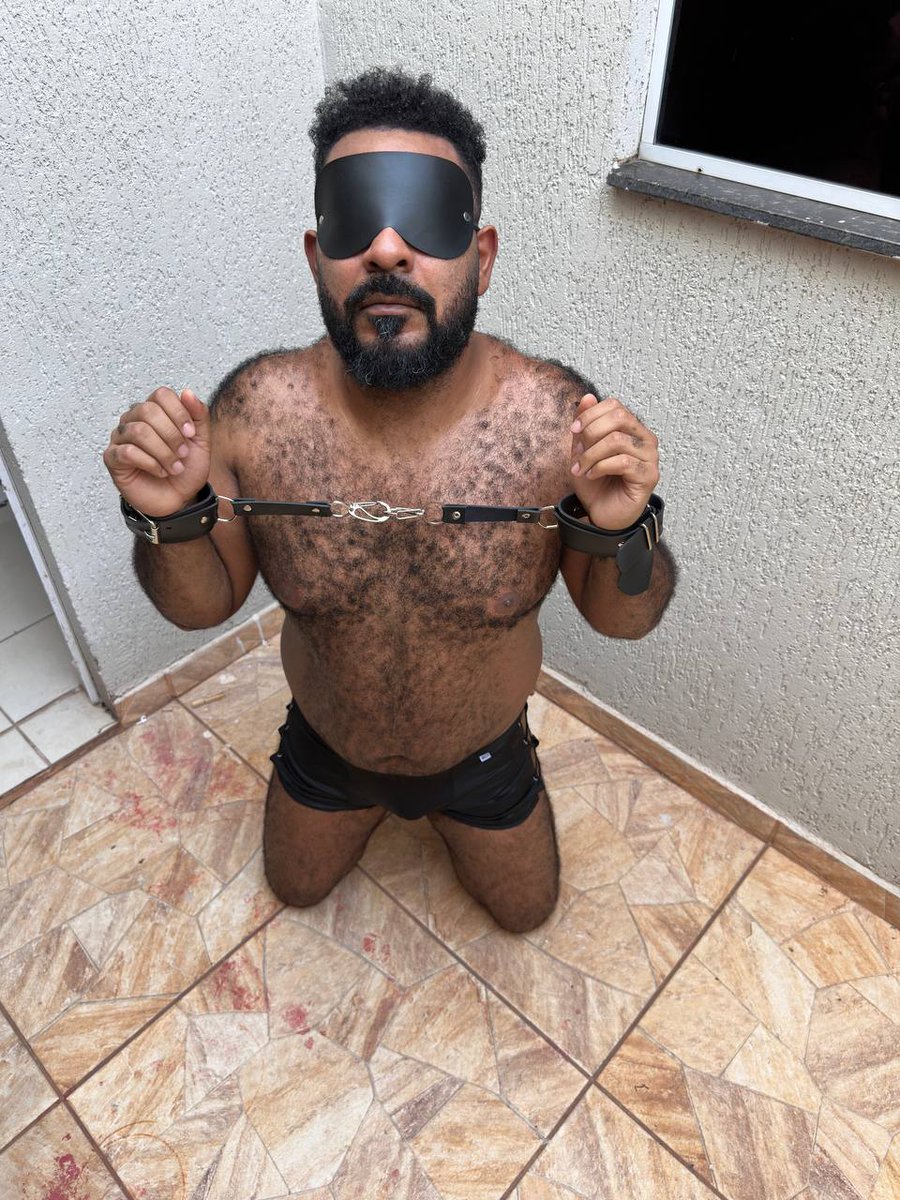 Daryooqueirozz's tweet photo. Slave 4 U
#bdsmِ #ursos #ursound #bears #privacy https://t.co/IKgGDCIIjr