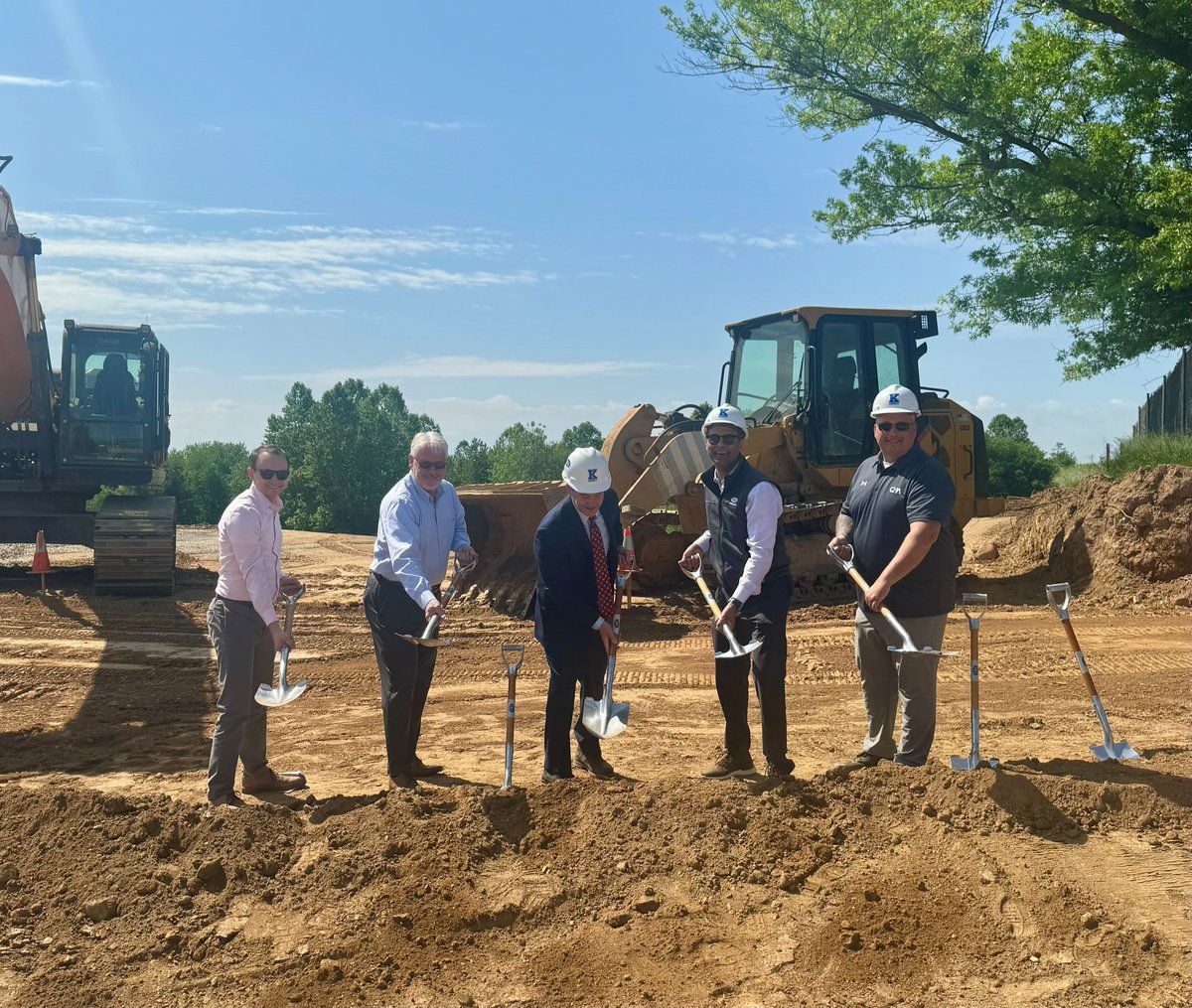 DHuyEng's tweet photo. It was an exciting day in Toughkenamon, PA as we broke ground on @KCSDDistrict’s New Garden Elementary School — one of two schools we’re designing for the district. We had a great time celebrating kick-off with students, faculty, and the high school band! #Design #Education https://t.co/Y7OV1T21mZ