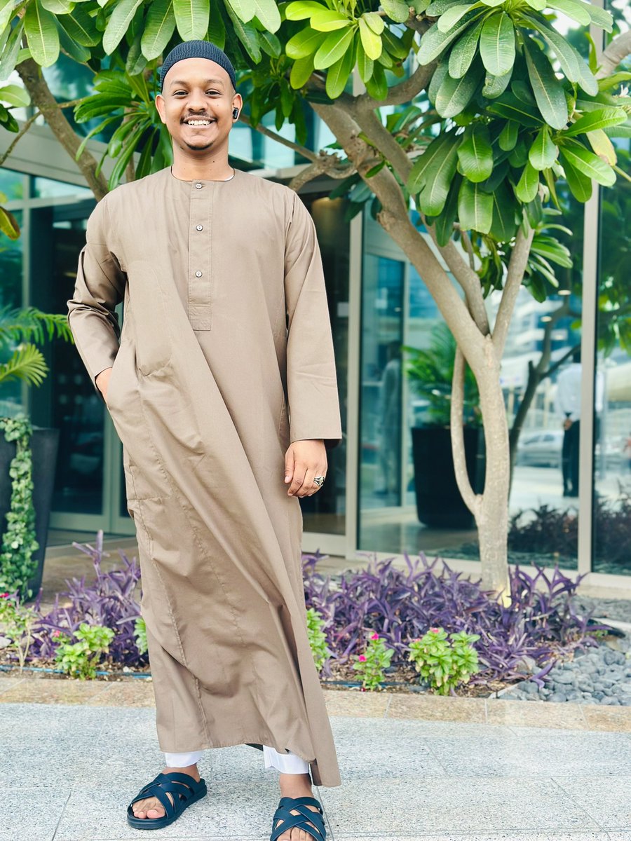 كل عام وانتو بخير واماني الجميع محققه وان شاء الله السنه الجايه تامين ولامين في بيوتنا 🤎🌷