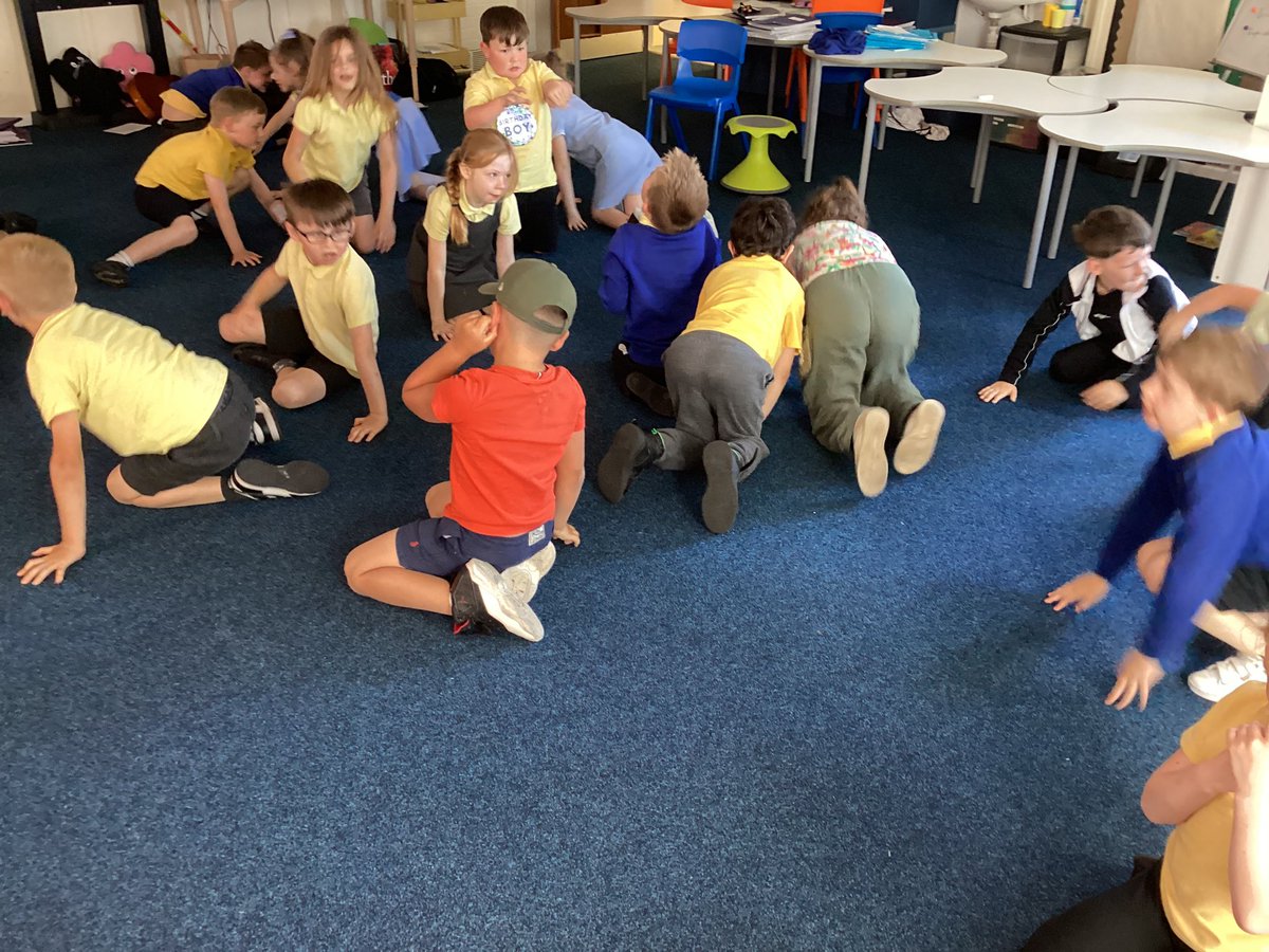 highstreetps's tweet photo. #hspsy2 had loads of fun in our drama lesson https://t.co/WywDZxVdGJ