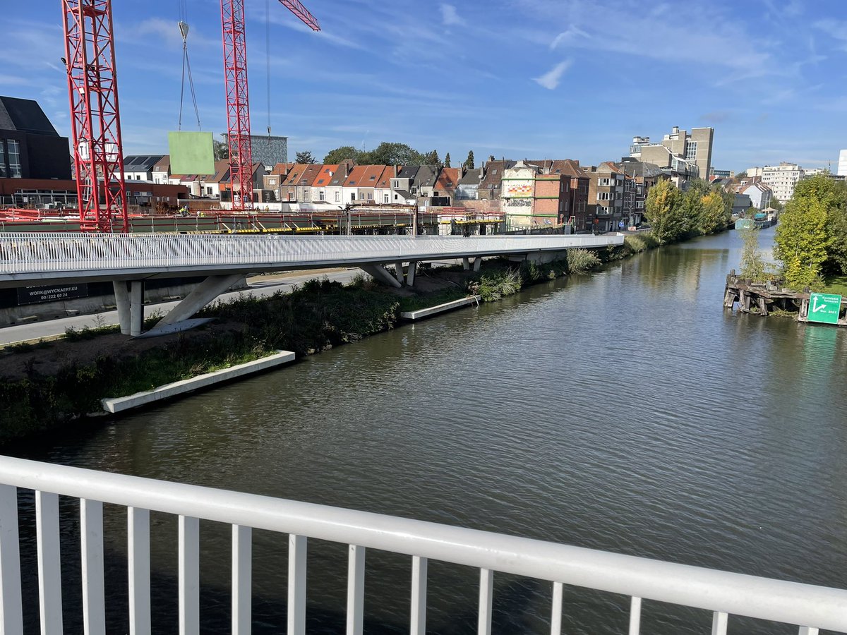 Ghent is beginning to be my “My go-to city”. 3 work related visit in 3 years. Working with Urban planing and Active mobility, Ghent has a lot to offer, much more than their renowned circulation plan. 
Now is about meeting friends &amp; colleagues and make new connections at Velo-City