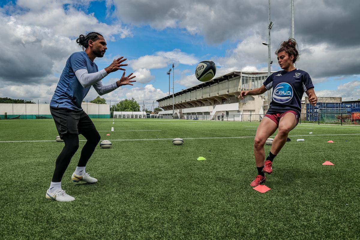 Djino Forté (@djinoforte) on Twitter photo Heureux d'accueillir dans l'émission Carla Arbez
,numéro 1️⃣0️⃣,double championne de France avec les <a href="/LionnesSB_ASPTT/">Les Lionnes du Stade Bordelais</a> qui a eu le plaisir d'être coaché par @TremoulinasB pendant la saison.
📸<a href="/ubb/">munir doank</a>,<a href="/FranceRugby/">France Rugby</a> et <a href="/sudouest/">Sud Ouest</a> G.Bonnaud Heureux d'accueillir dans l'émission Carla Arbez
,numéro 1️⃣0️⃣,double championne de France avec les <a href="/LionnesSB_ASPTT/">Les Lionnes du Stade Bordelais</a> qui a eu le plaisir d'être coaché par @TremoulinasB pendant la saison.
📸<a href="/ubb/">munir doank</a>,<a href="/FranceRugby/">France Rugby</a> et <a href="/sudouest/">Sud Ouest</a> G.Bonnaud