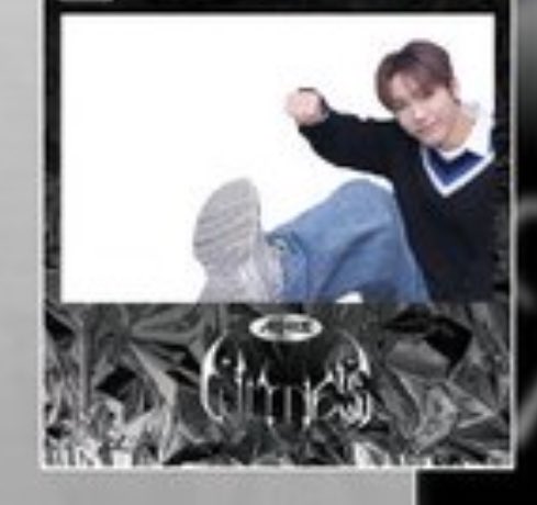 슈! tweet media