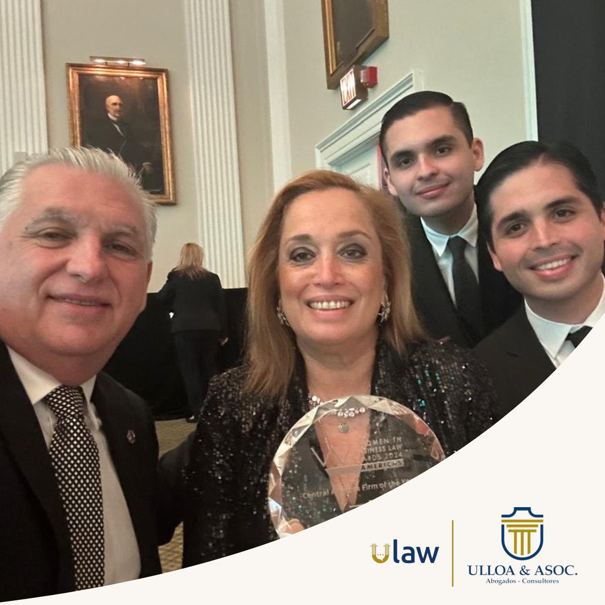 UlloayAsociados's tweet photo. Les compartimos las últimas fotos del premio que recibió la firma la semana pasa en Nueva York a "Mejor firma del Año en Centroamérica", entregados por #WIBL

¡Felicidades a todo el equipo!

#Premios #Reconocimientos #Abogados #Honduras #LegalmenteSocios #ULaw #UlloayAsociados https://t.co/qezkJobcPG