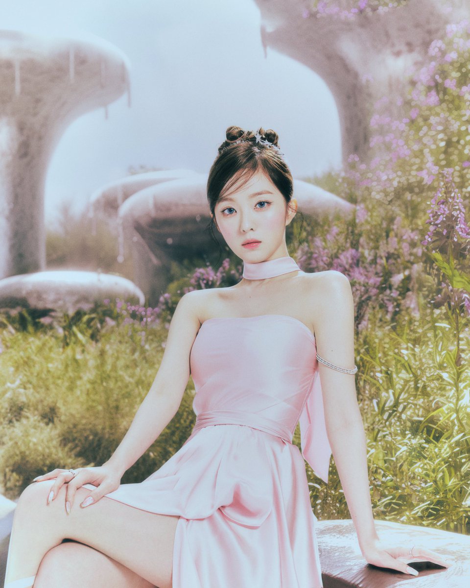 ทุกคนพร้อมกันนะคะ อัญชลี วันทา อภิวาท