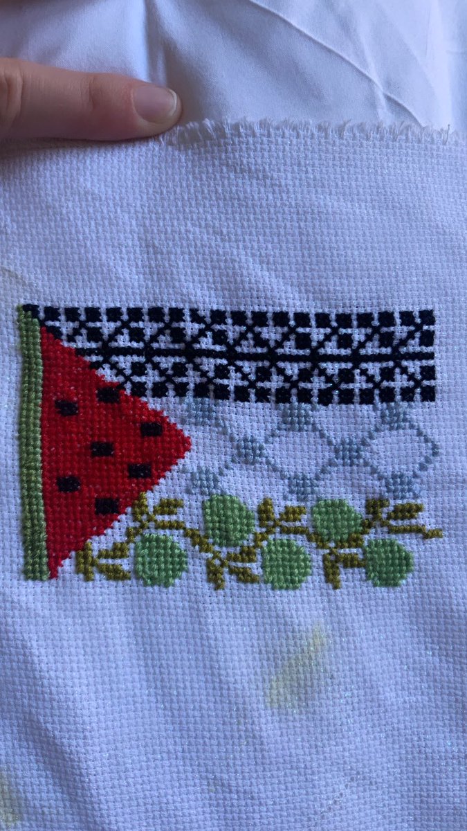 nicejewishbutch's tweet image. Hours later she is done!! So happy w how this came out