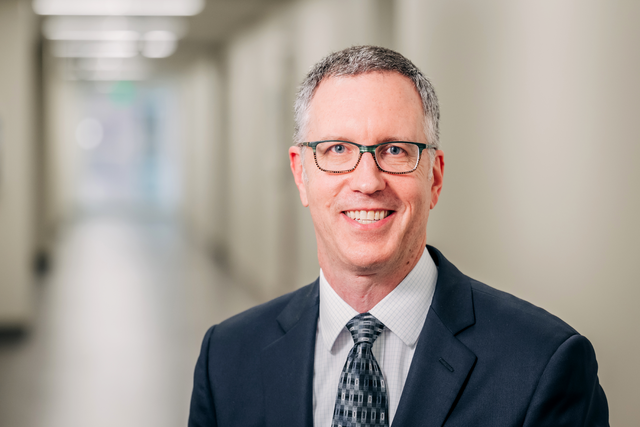 IN THE NEWS: <a href="/UAB_Alzheimers/">UAB Alzheimer Center</a> has been awarded an estimated $21.4 million, 5-year grant by the <a href="/NIHAging/">The National Institute on Aging (NIA)</a>, part of the <a href="/NIH/">NIH</a>. The new grant will allow the team to extend its efforts toward advancing research in dementia disparities in the region. <a href="/UABHeersink/">UAB Heersink School of Medicine</a> go.uab.edu/4ekqp69