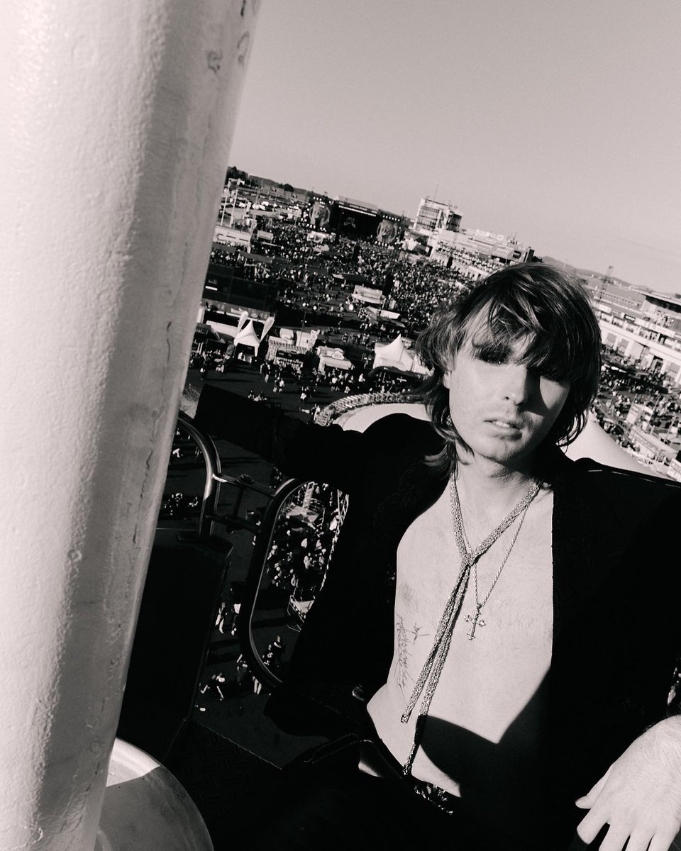 #Maneskin wearing #EmanueleBicocchi jewelry for their Rush! World Tour.