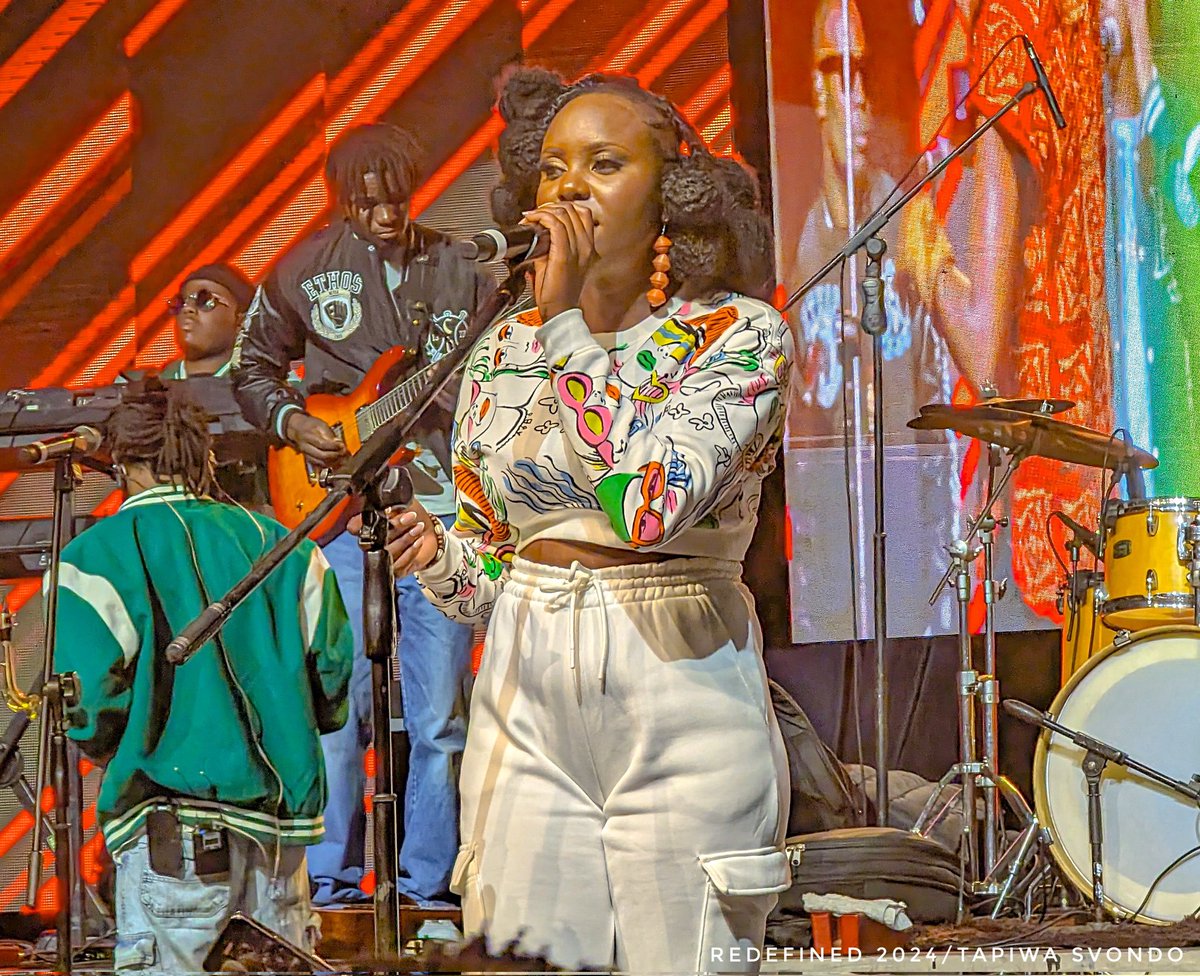 TapiwaSvondo1's tweet photo. REDEFINED 2024
IN FRAME @jahprayzah
CC: @TapiwaSvondo1
@StreamGateway #Jahprayzah #Harare #Masterh #Gweru #redefined #pajabhuna #winkyd https://t.co/0ZftSYm8Do