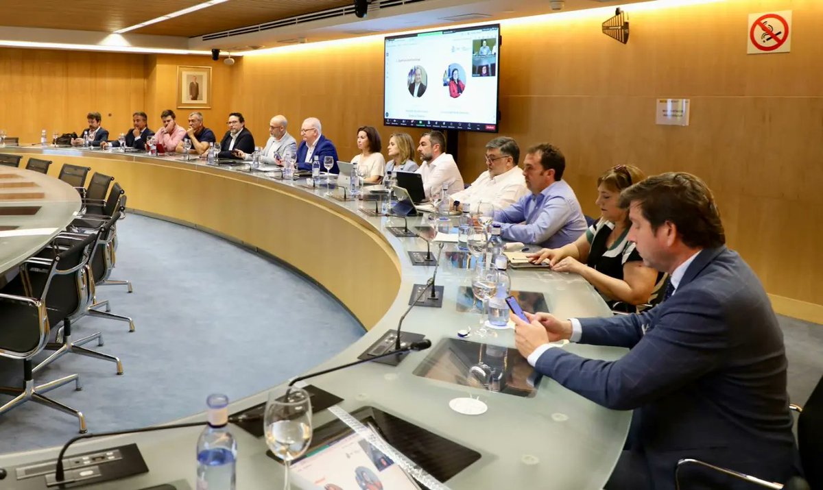 #Barakaldo Participando en el Consejo Rector #RedInnpulso 90 ciudades trabajando juntas para mejorar la calidad de vida de nuestros vecinos y vecinas
 Nuevos proyectos innovadores para impulsar el futuro de nuestra ciudad.
