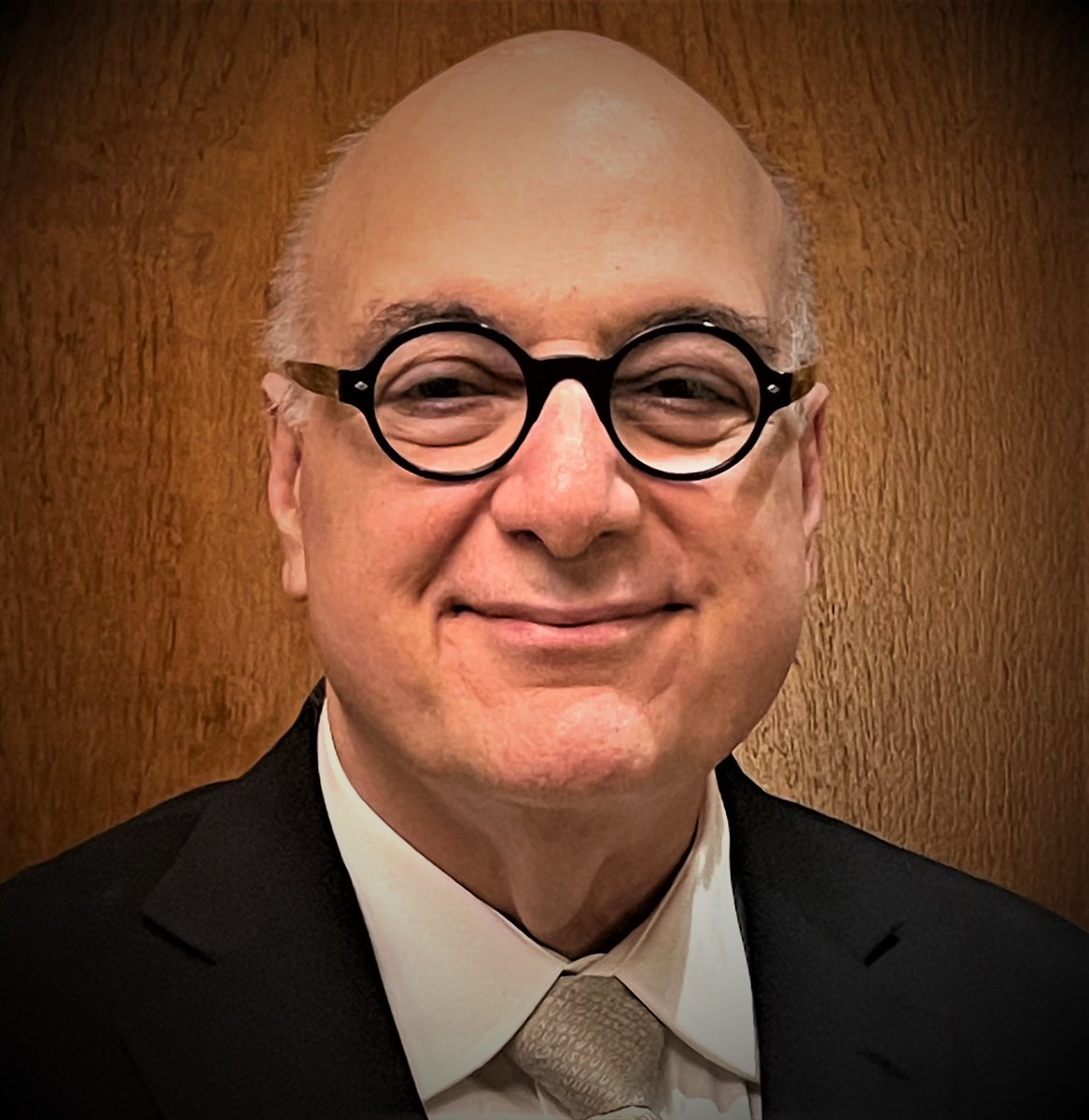 Juan Carlos Q Velez (@veleznephhepato) on Twitter photo The legendary GL Bakris, 700+ papers on PubMed, more importantly, cited almost 250,000 times. Sat at his table a few times during conferences. A delight to listen to what he had to say. Utmost respect. R.I.P. <a href="/BakrisGeorge/">George Bakris</a> The legendary GL Bakris, 700+ papers on PubMed, more importantly, cited almost 250,000 times. Sat at his table a few times during conferences. A delight to listen to what he had to say. Utmost respect. R.I.P. <a href="/BakrisGeorge/">George Bakris</a>