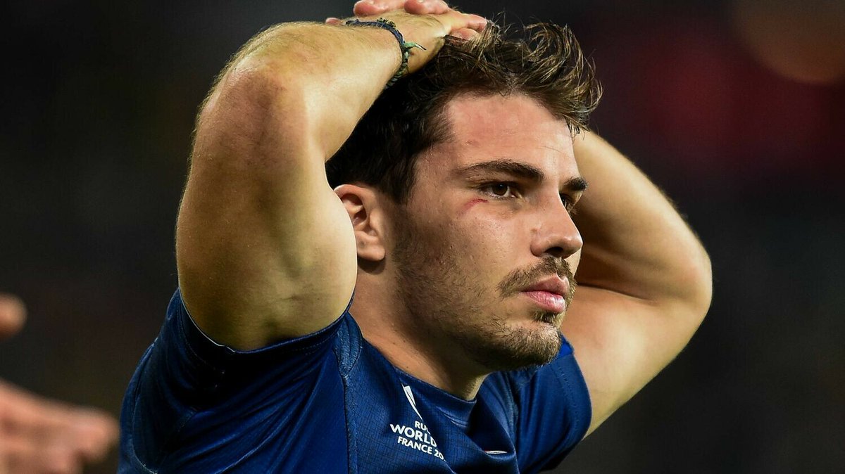 En une de "Têtu", le rugbyman Antoine Dupont appelle à la fin du "tabou" et de la "honte" autour de l'homosexualité
➡️ l.francetvinfo.fr/dnY