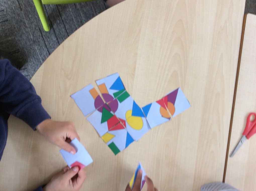 ManorParkFirst's tweet photo. Year One have been naming and describing 2D and 3D shapes.  We have looked at their properties, and with 3D shapes, thought about which would be able to balance and which will fall over.  We have worked together to make a 2D shape jigsaw. 
#manorparksuperstars https://t.co/2O95rCK1uP