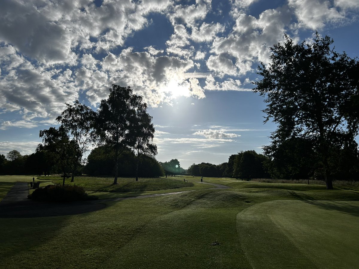 Good bit of sun this morning⛳️