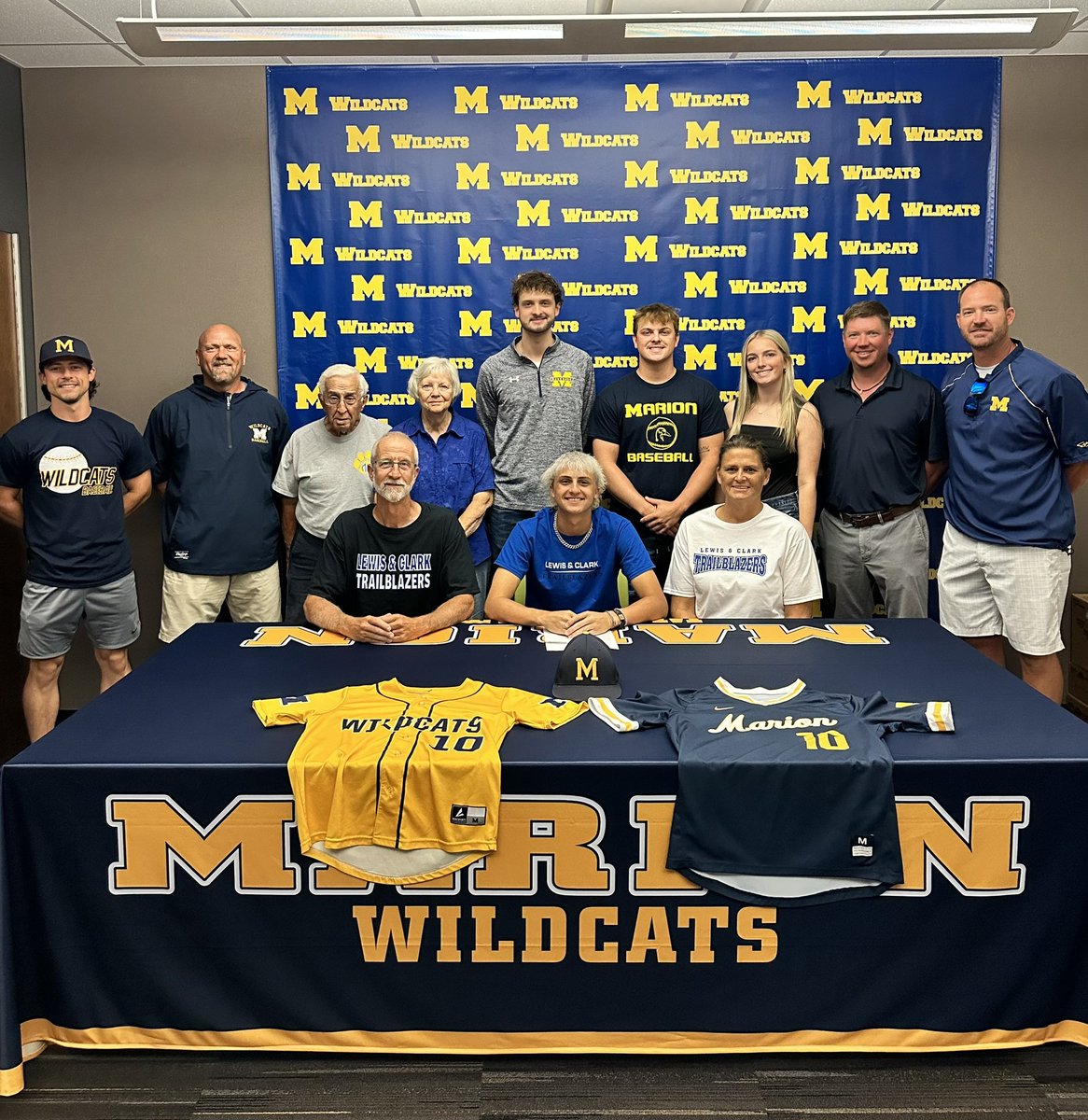 MarionWildcats's tweet image. Congrats to Brady Jackson! Brady will continue his academic and baseball career at Lewis &amp;amp; Clark Community College next year! @RRSportsCentral @1035ESPN @wmixsports @areasports @STLhssports @WGGH_Radio @JakeSiegelTV @section618
