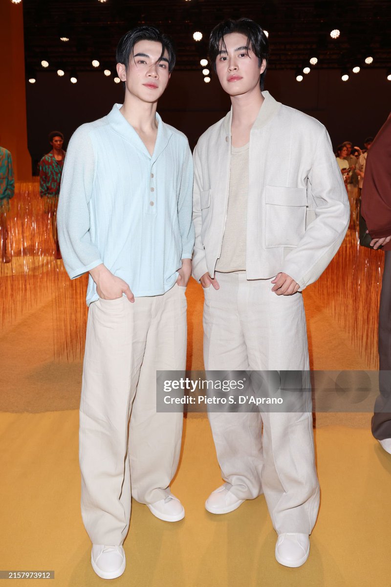 FourthOfficiall's tweet photo. เจมมีไนน์ โฟร์ทกับกล้อง gettyimages 😭😭😭😭😭

หล่อมากกกกกก ราชนิกุล ลูกท่านหลานเธอ 🫠✨️

ZEGNASS25 x GEMINI FOURTH
#ZEGNAxGeminiFourth @Zegna 
#ZEGNASUMMER25 #ZEGNA
#Fourthnattawat @tawattannn https://t.co/4d9lmdcQjq
