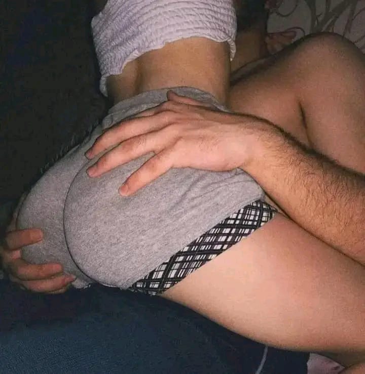 كل عام وانتم بالف خير سنكل من الناصريه احب اتعرف على عائله من الناصريه وبسريه تامه تحياتي ❤️❤️❤️