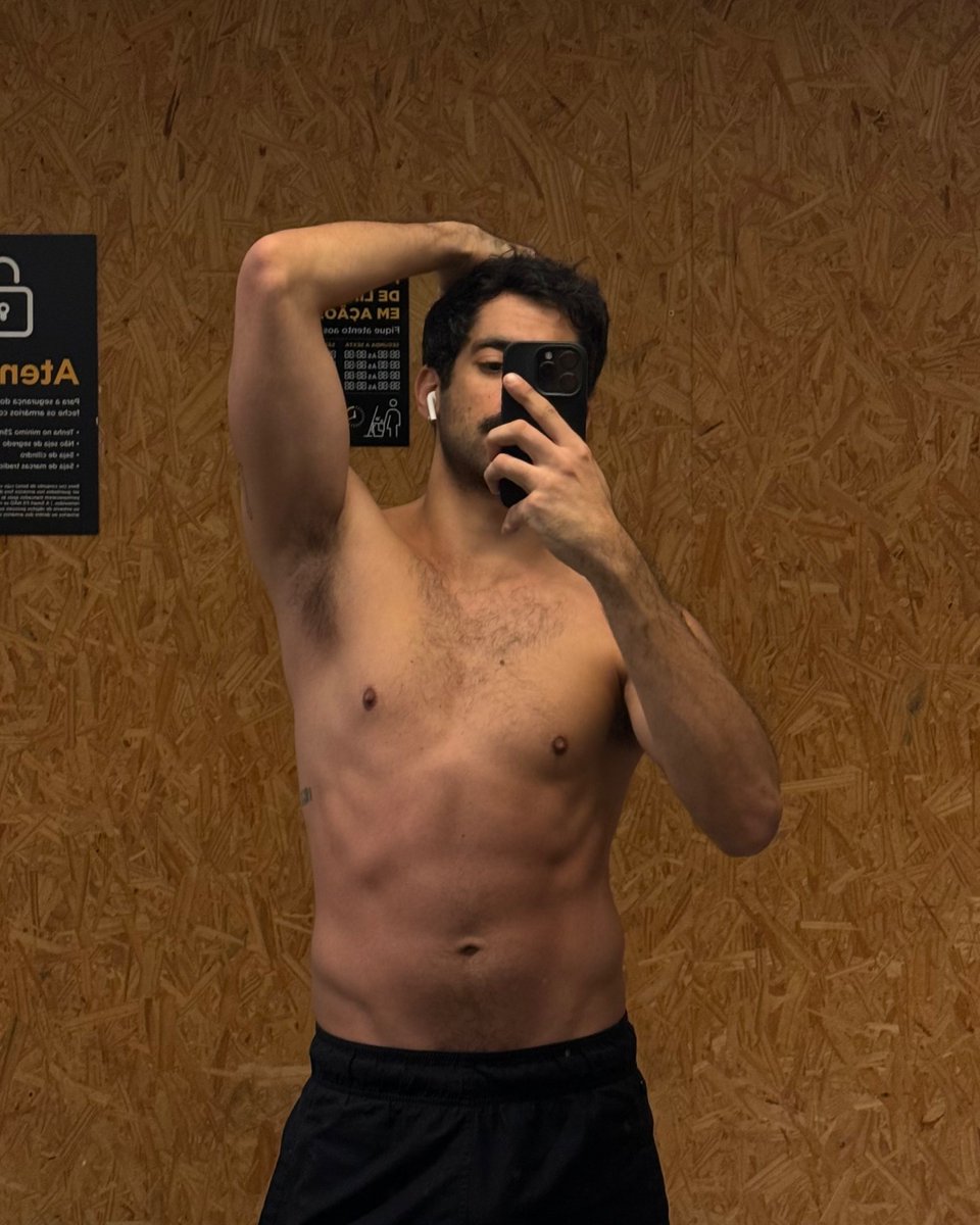 richardmdrs's tweet image. bem espontâneo