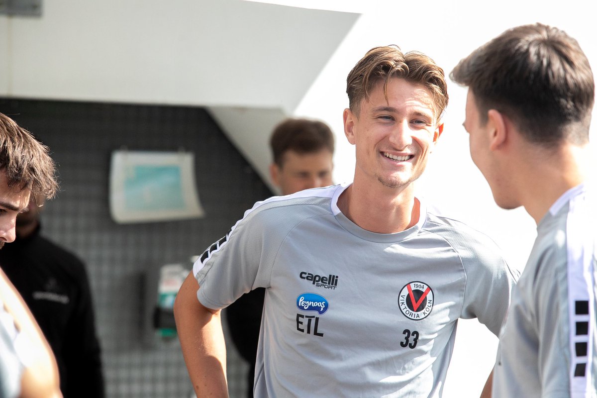 Trainingstag 1️⃣ ✅
______________
#Vussball #3Liga #Training #Trainingsstart