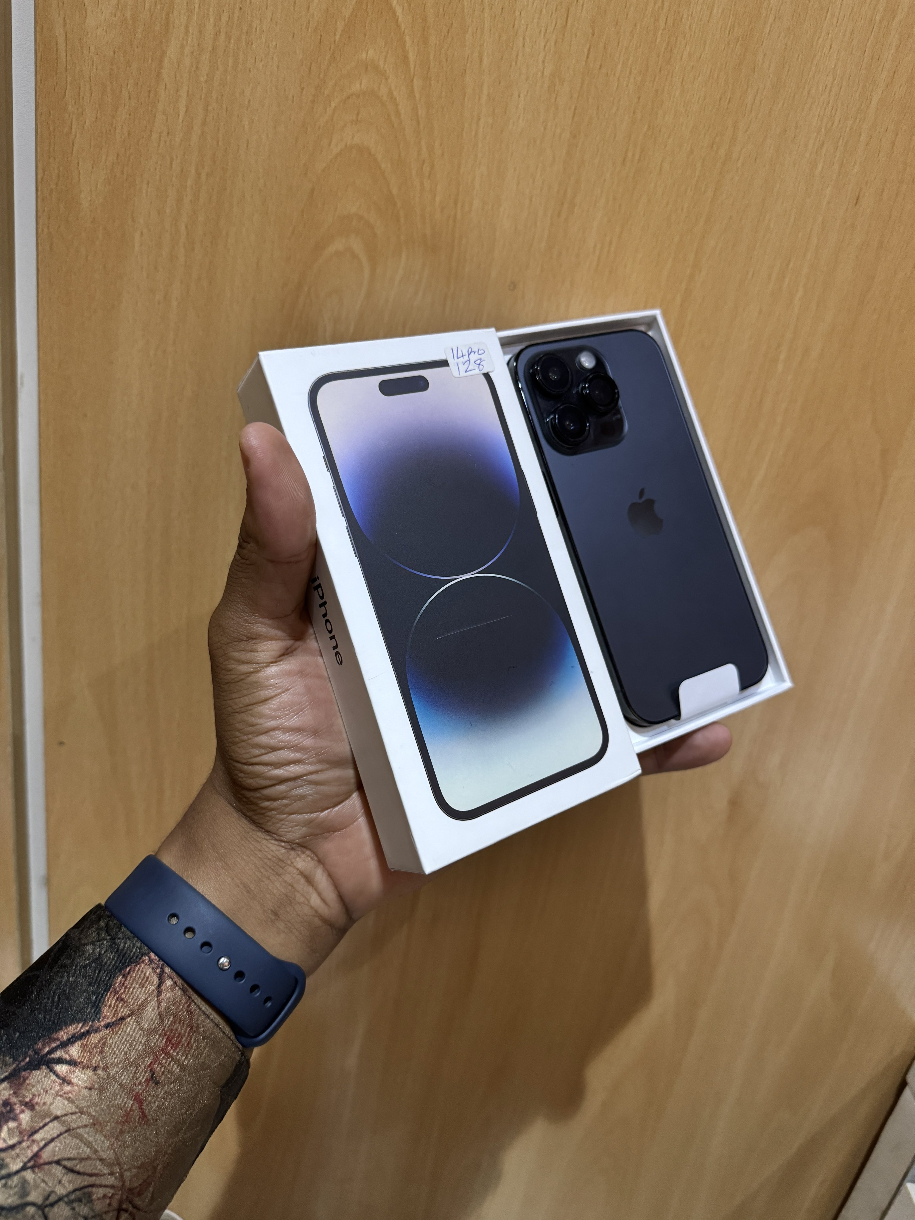 極美品iPhone14Pro 256GB ゴールドバッテリー92%