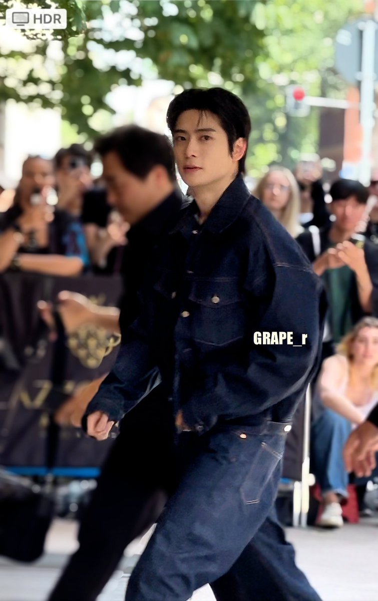 im_GRAPE_r's tweet photo. 16/06/24  JAEHYUN

My favorite one...

#재현 #JAEHYUN #MILAN #PRADA #NCT127 https://t.co/K4qkAkal8i
