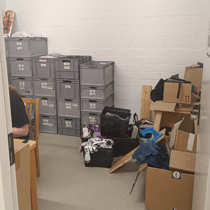 Ab sofort könnt ihre eure Bestellungen auch in Berlin abholen. Alle Details dazu: blog.fetish-pets-store.com/option-zur-abh…