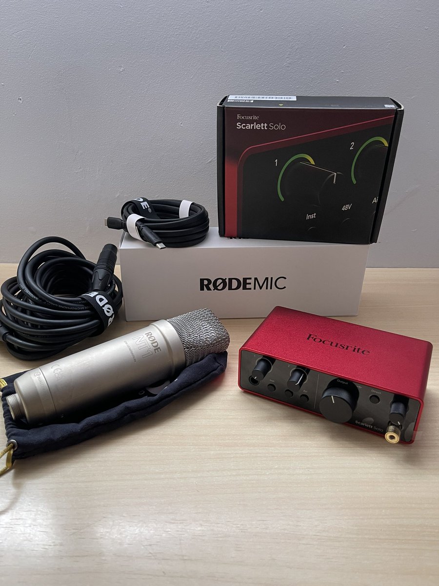 srg_nw's tweet photo. Hola! estoy vendiendo este pack Tarjeta de sonido+Micro gama media alta! Focusrite Scarlett Solo y Rode NT1A, acepto también la venta por separado si le interesa a alguno abridme al MD sin problema!!
SE AGRADECE DIFUSION🥺🙏🏻 https://t.co/buzKwOUUYw