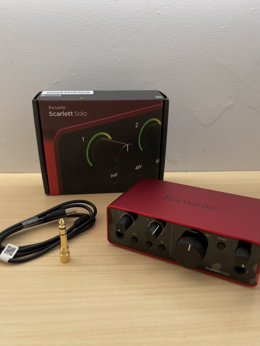 srg_nw's tweet photo. Hola! estoy vendiendo este pack Tarjeta de sonido+Micro gama media alta! Focusrite Scarlett Solo y Rode NT1A, acepto también la venta por separado si le interesa a alguno abridme al MD sin problema!!
SE AGRADECE DIFUSION🥺🙏🏻 https://t.co/buzKwOUUYw