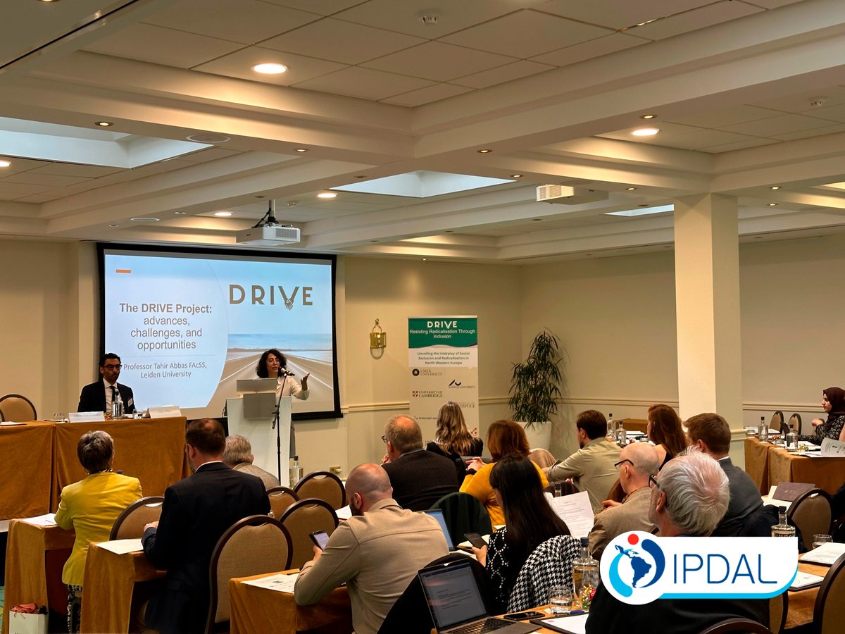 O IPDAL participou na Grande Conferência do Projeto DRIVE, a convite da <a href="/CatiaM_Carvalho/">Cátia Moreira de Carvalho</a>, membro da Direção do IPDAL 🇵🇹

O projeto DRIVE é uma iniciativa financiada pela Comissão Europeia e coordenada pela Universidade de Leiden, em Haia.

<a href="/DriveH2020/">DRIVE Project</a> <a href="/gastocampo/">Gastón Ocampo</a>