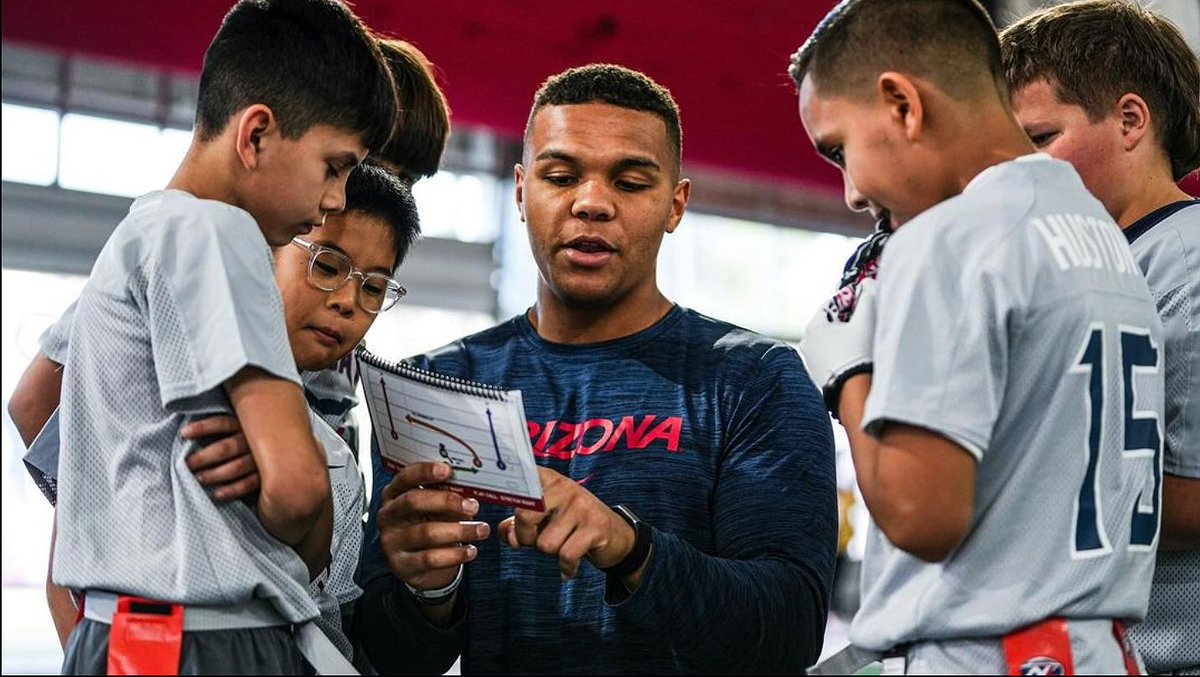 Thank you <a href="/ArizonaFBall/">Arizona Football</a> 

<a href="/brayden_dorman/">Brayden Dorman</a> <a href="/time2takeiteasy/">Bryce Echols⭐️</a> <a href="/CJFlores2021/">CJ Flores</a> <a href="/jordan_forbes21/">Jordan Forbes</a> <a href="/DominicHanger/">Dominic Hanger</a> <a href="/JacksonHolman4/">Jackson Holman</a> <a href="/dominic_lolesio/">DOMINIC LOLESIO</a> <a href="/moe_wendell/">Wendell Moe Jr.</a> <a href="/thtkid_aj6/">AJ Jones</a> <a href="/Savaiinaea_/">Julian Savaiinaea 🇦🇸🇼🇸</a> <a href="/DeuceLane11/">Sterling Lane II - Deuce</a> <a href="/keyan_burnett/">Keyan Burnett</a> <a href="/BrandonCraddoc6/">Brandon Craddock</a> <a href="/TylenGonzalez55/">Tylen Gonzalez</a> <a href="/TacarioD/">Tacario Davis</a> <a href="/gav1nhunter/">Gavin Hunter ¹</a> <a href="/DevinHyatt_/">DEVIN HYATT.</a>