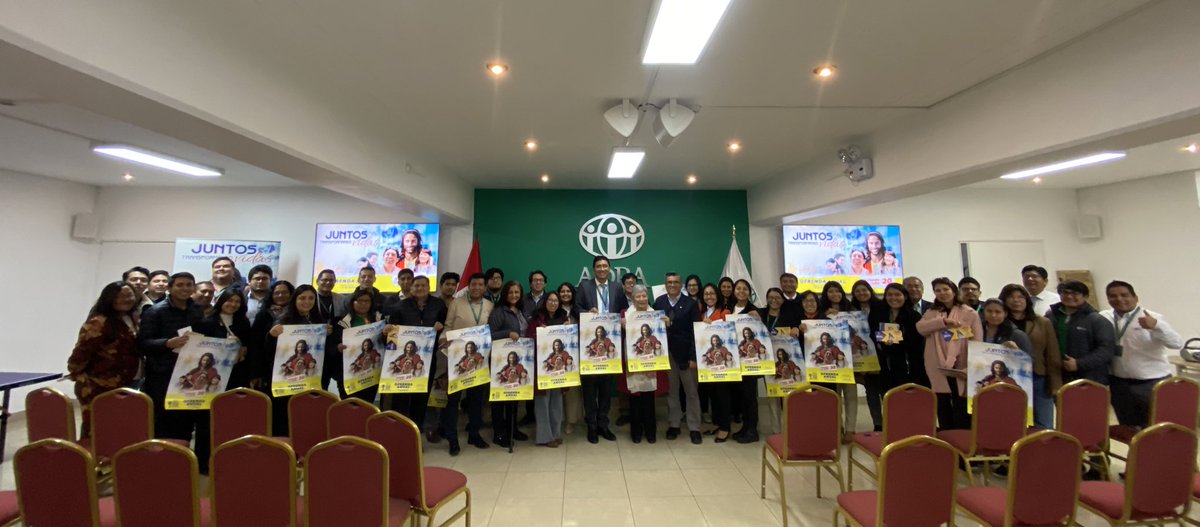 NuevoTiempoPeru's tweet photo. 💛 ¡Se siente la solidaridad! 💚

📍Visitamos ADRA - Perú con un inspirador llamado a ser parte de #OfrendaAnualNT y compartir esperanza. 📻
Administración y colaboradores de corazón solidario decidieron ser parte de la causa. 🤗 ¡Juntos transformando vidas! https://t.co/RKjFgWXgEM