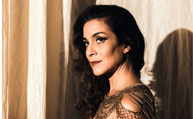 DioneNora's tweet photo. ESTREIA HOJE: A Rainha da Pérsia (Conheça os personagens)
Zeres/Zeresh:
Esposa de Hamã. Ela sugere que Hamã construa uma forca para enforcar Mardoqueu, mas acaba vendo seu marido enforcado nela mesma.
#ARainhaDaPérsia #Bíblia #Zeres #LivroDeEster