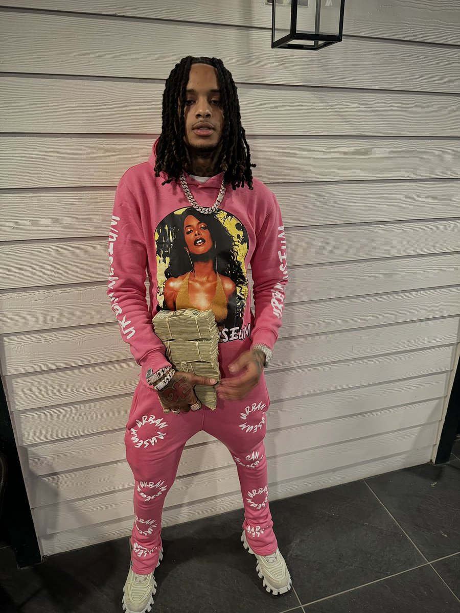 Badazzflow's tweet image. I told em f*ck em all now they all again me 🎚️