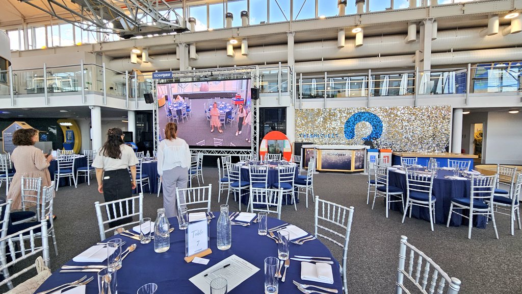 WalesGenePark's tweet photo. Really looking forward to this evening's #agnc2024 conference dinner at the fab @Techniquest Science Discovery Centre! A wonderful welcome from the brilliant @tenovuscancer choir 🙌🏻🙌🏻🙌🏻🎶.
@MedGenWales @GenomicsWales @ResearchWales @BritSocGenMed https://t.co/P9hLd3QZzo