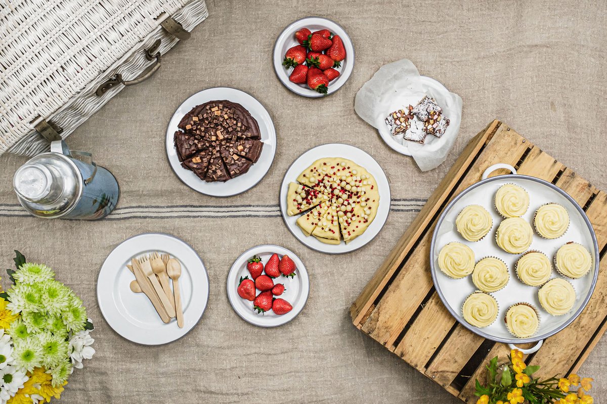 It's #NationalPicnicWeek 😍🍰🍵

A picnic wouldn't be a picnic without CAKE! So get the mixing bowls at the ready, and bake up our delicious range of cake mixes🤩

#picnic #picnics #cakes #cake #baking #naturalrebellion #picnicdate #picnicideas #bake #cakemixes #bakingheaven
