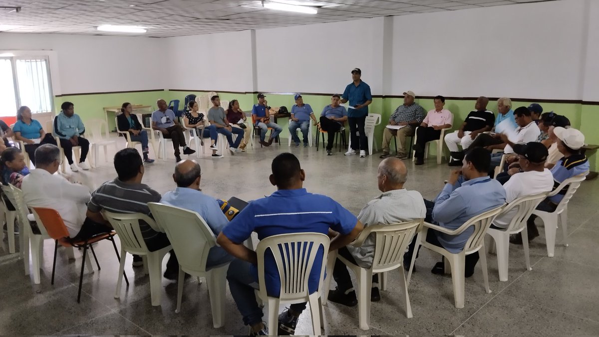 #17JUN24 | Reunión ampliada del comité ejecutivo Maturín, con los dirigentes parroquiales y miembros del ces.
Nos estamos organizando para ganar, Venezuela ha decidido cambiar y lograremos la Victoria.
<a href="/hectorchinom/">Hector "Chino" Maita</a>