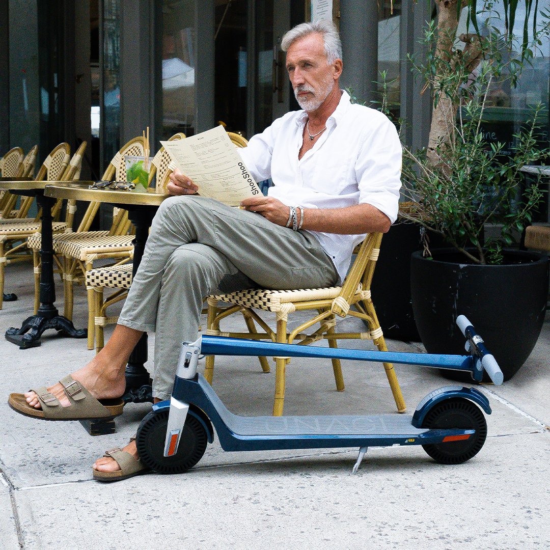 We heard Dad wasn't thrilled with your gift this year. But don't worry – we’ve extended our Father's Day sale!
Get our expertly refurbished Model One Classic scooter, originally $990.00, now for just $499.00! Plus, it ships within 3 days. 👀🛴 BUY NOW: unagiscooters.com/products/model…