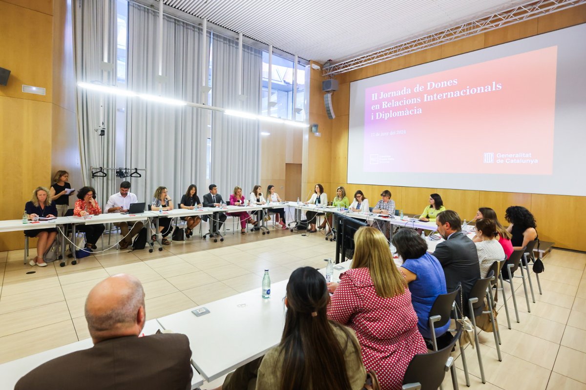 📌 La consellera <a href="/MeritxellSerret/">Meritxell Serret Aleu</a> ha inaugurat l’acte “Dones en Relacions Internacionals i diplomàcia” a la <a href="/UPFBarcelona/">UPF Barcelona</a> 

👉 Amb motiu del Dia Internacional de les Dones en Diplomàcia, el <a href="/govern/">Govern de Catalunya</a> fa valdre el rol i la contribució de les dones en les relacions internacionals