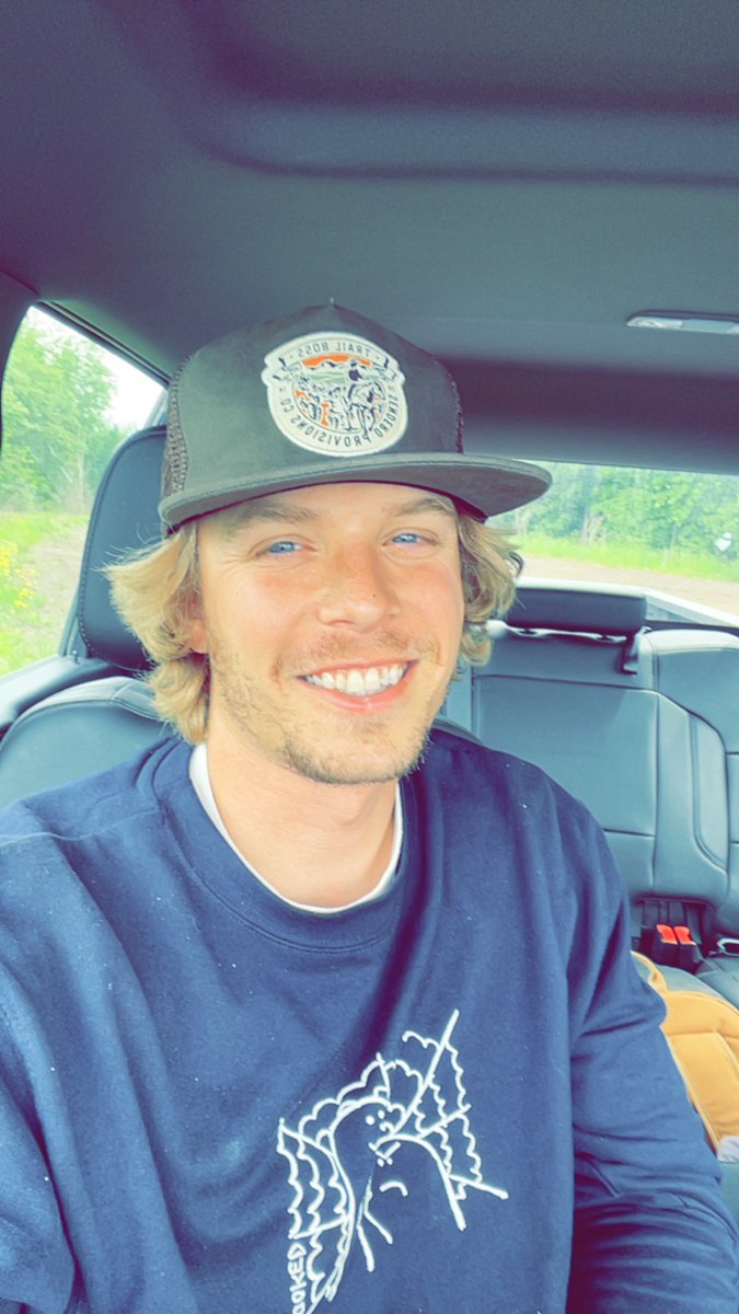 Alex 🌸(18+) tweet media