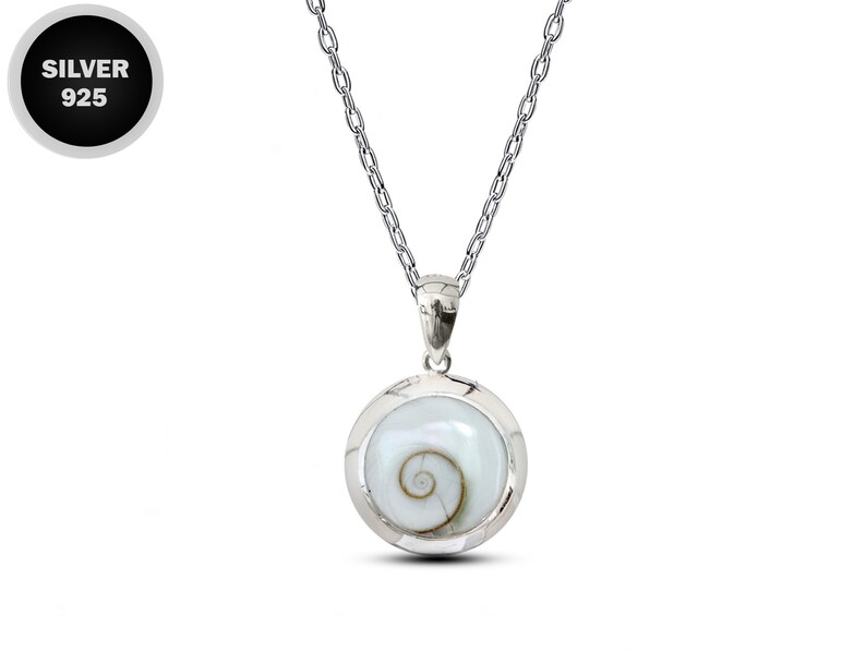 piercednlovely's tweet image. Silver Pendant made of Natural White Shell with Spiral Design-Pendant with Silver Chain Necklace.
#silvernaturalwhiteshellpendant  #shellpendant #sterlingsilvershellpendant #whiteshellspiralpendant  #shellpendantwithsilverchain #conchshellspiralpendant
🛒etsy.com/uk/listing/173…
